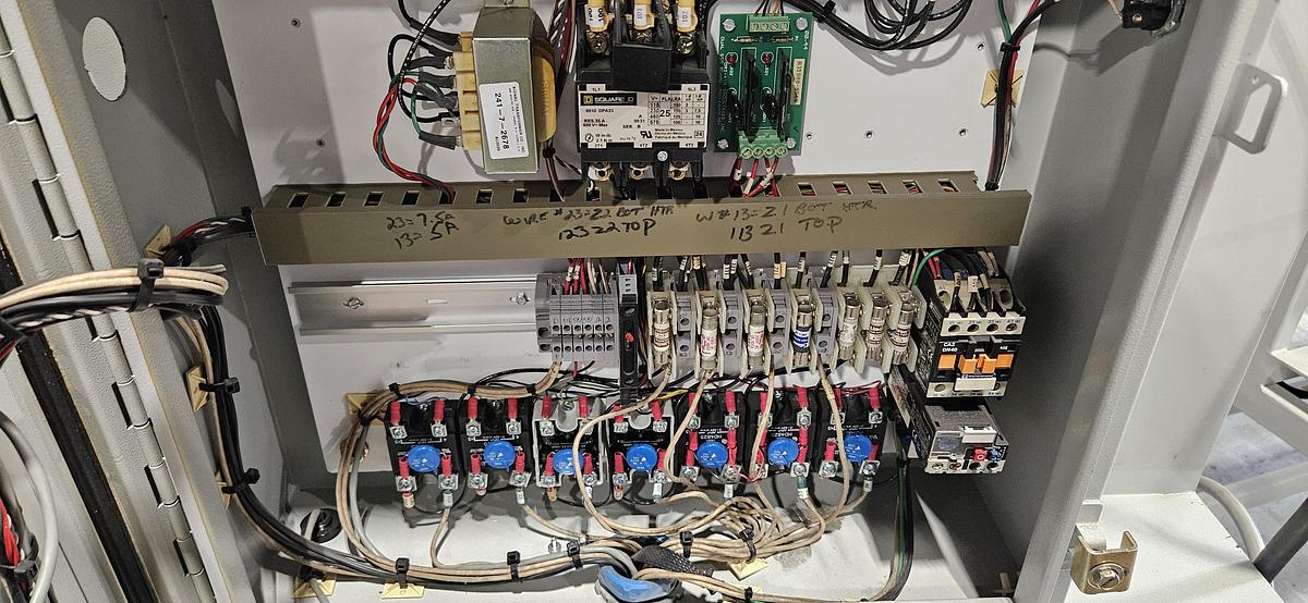 Used DRI-AIR HP4-X300 CENTRAL DESICCANT RESIN DRYING SYSTEM – (5) RH60 STAINLESS STEEL HOPPERS – HIGH TEMPERATURE CONFIGURATION- FOR INJECTION MOLDING – 480V / 3 PHASE
