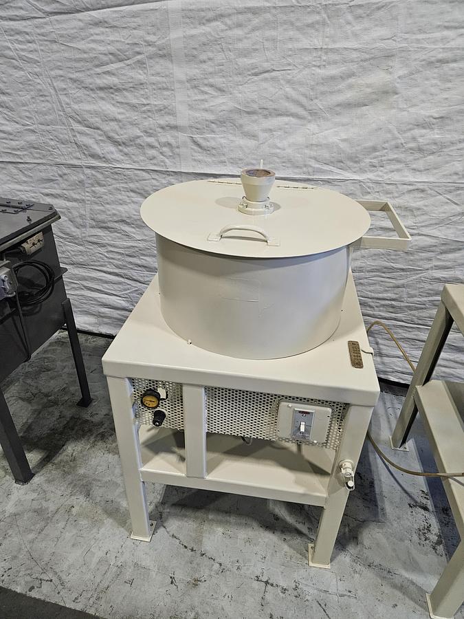 Used Contenti 12 inch Spin Casting Machine for Rubber Mold Fishing Lure Lead Jigs 110V