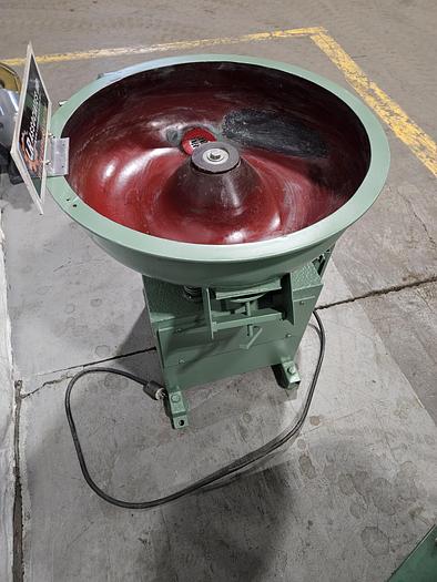 Used Ultramatic 24 Inch Vibratory Finishing Machine 110 Volts Polish Deburr Metal Plastic