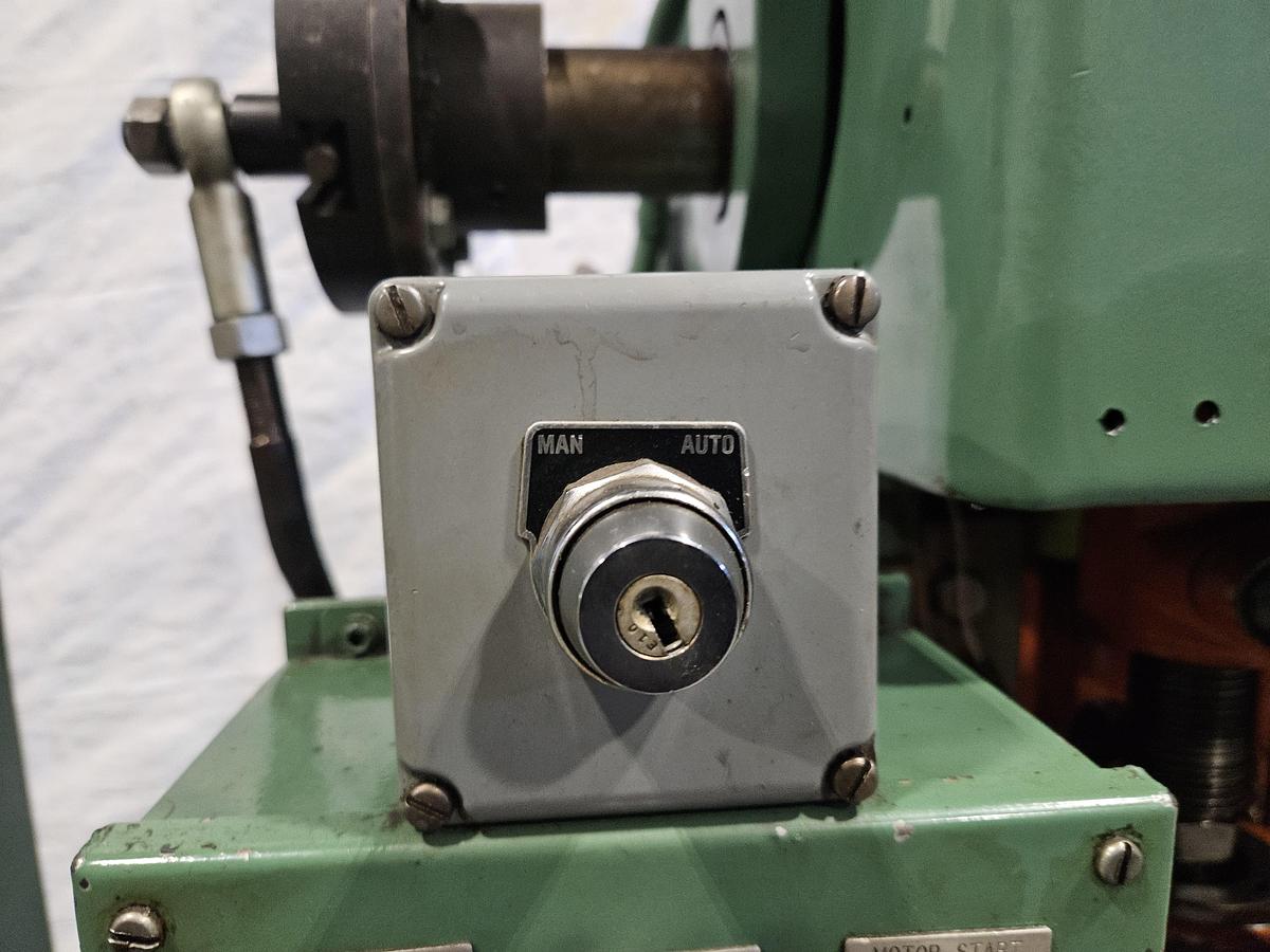 Used 27 Ton L&J Punch / Trim Press Air Clutch Air Brake 2" Adj. with Palm Buttons