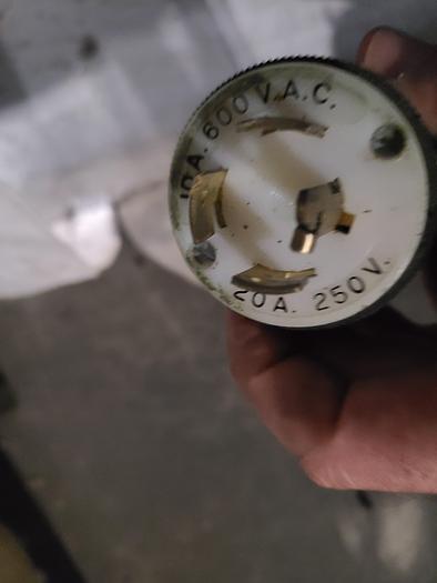 Used Hendey Metal Lathe 15 Inch Swing x 50 Inch Bed with Tooling