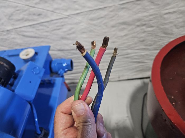 Used Wastewater Evaporator Water Eater Model 85E Electric 5 GPH Boil Waste Water 