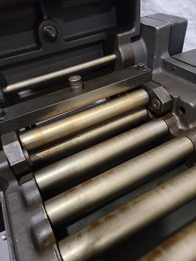 Used RapidAir Motorized 8 Inch Stock Straightener Leveler