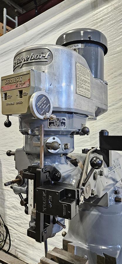 Used BRIDGEPORT SERIES I 2HP VERTICAL MILL – PROTOTRAK MX2 2-AXIS CNC / CONVERSATIONAL CONTROL – POWER FEED – VISE – COLLETS – 480V 3 PHASE – RUNNING