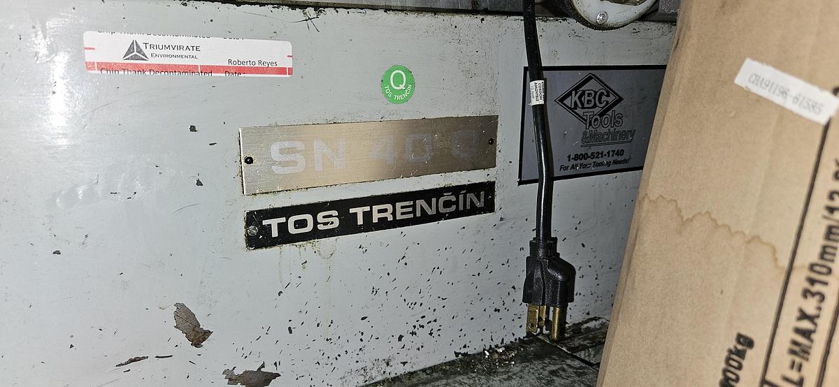 Used TOS TRENČÍN SN40C PRECISION ENGINE LATHE – MITUTOYO UDR-200 DRO – 3-JAW CHUCK – QUICK CHANGE TOOL POST – 220V / 3 PHASE