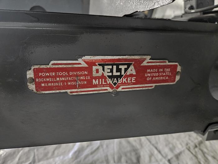 Used Delta Super Heavy Duty 6 Inch Belt Sander 110 V on Stand