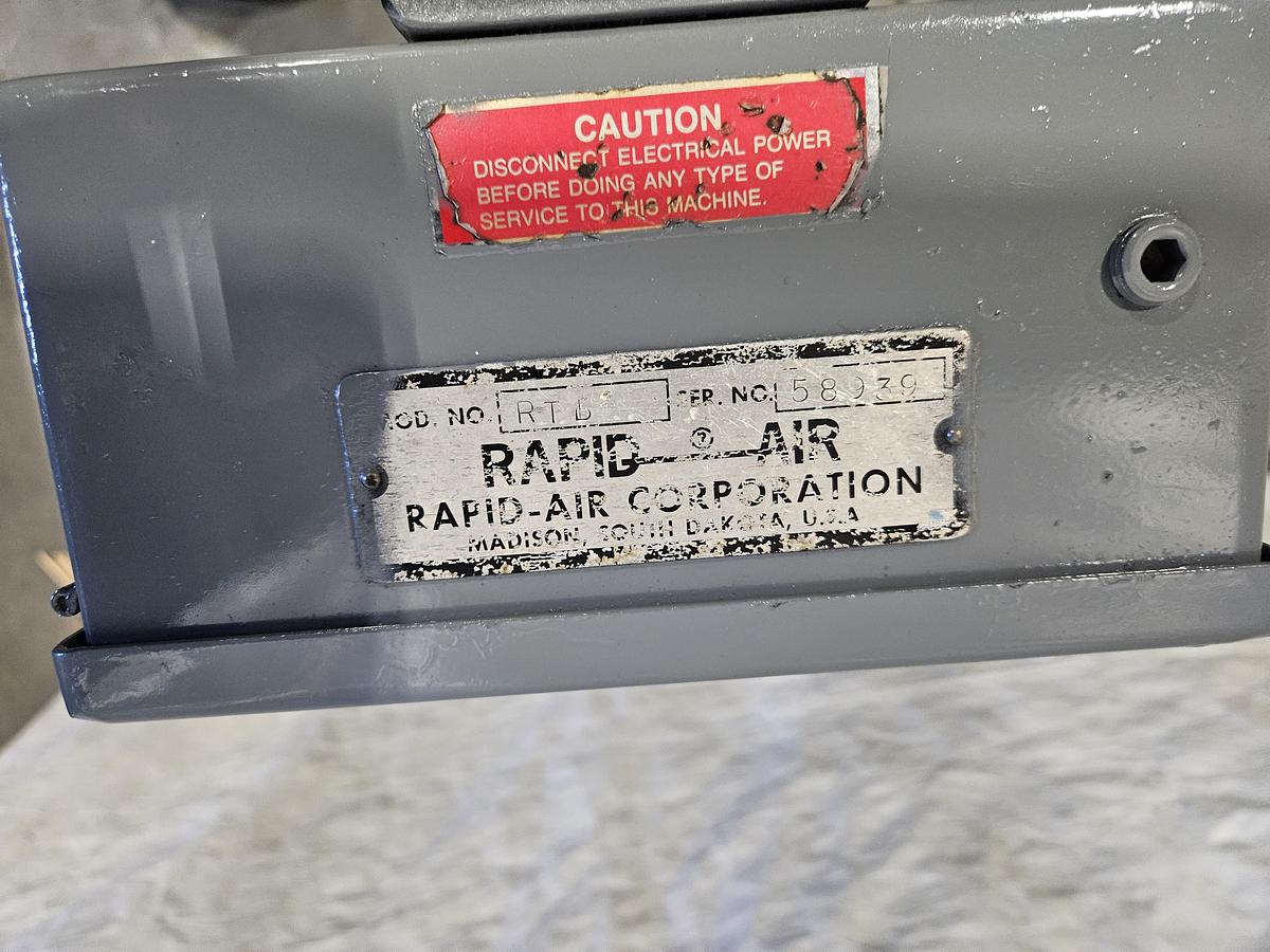 Used RAPID-AIR SS8-A POWERED STOCK STRAIGHTENER – 8" WIDTH CAPACITY – VARIABLE SPEED – ELECTRONIC LOOP CONTROL – 220V / 3 PHASE