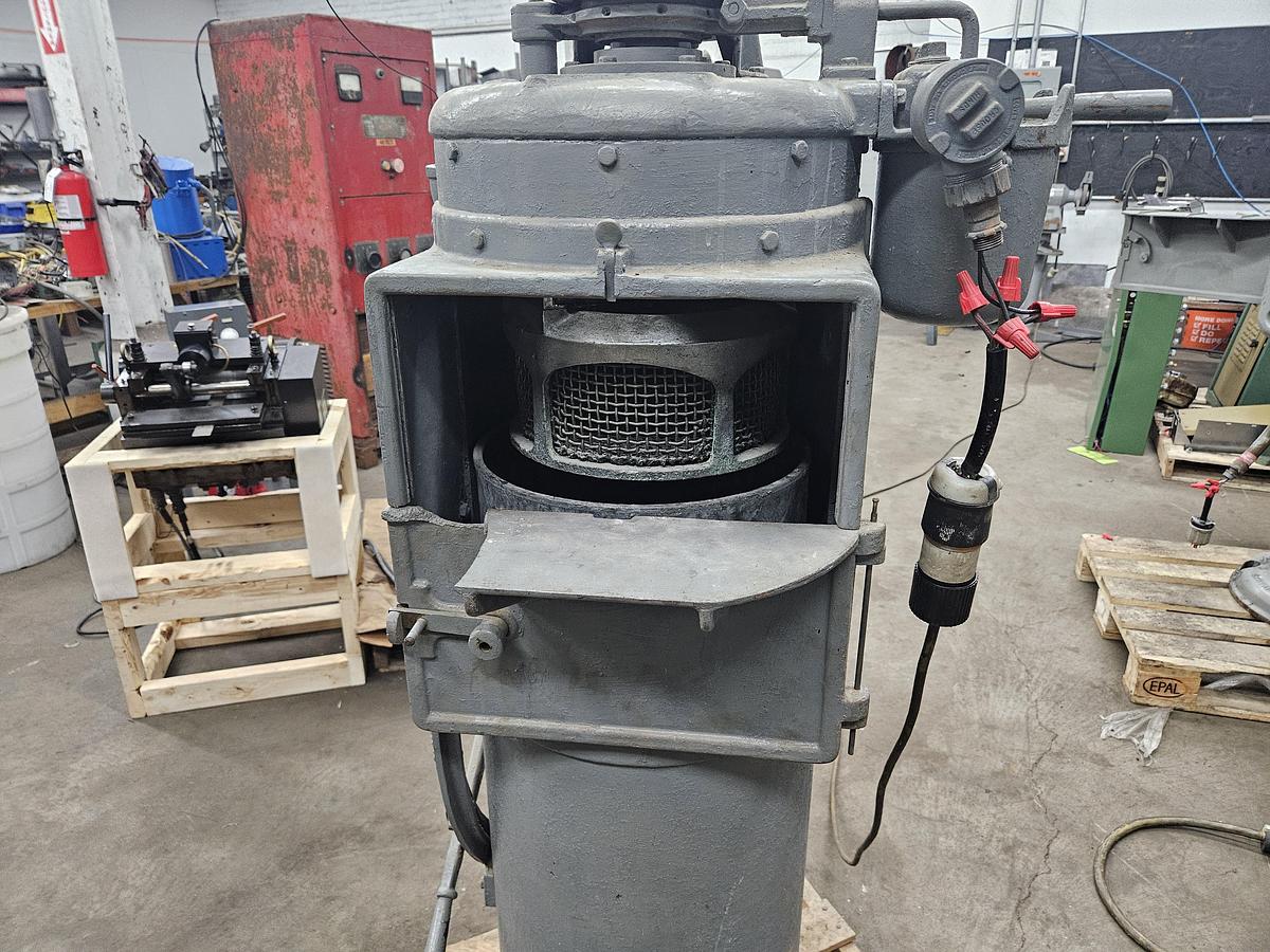 Used Ronci R-100 Spin Lacquer Machine 220 Volt Industrial High-Speed Coating System