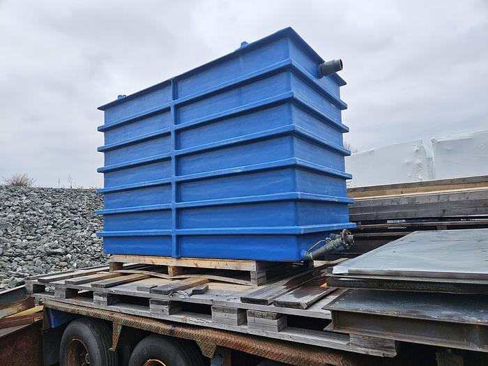 Used Fiberglass Reinforced Holding Tank Water Liquids Cooling 6' x 4' x 6'