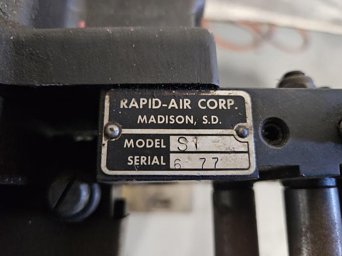 Used Rapid Air 6 Inch Stock Straightener Leveler for Metal Stamping Feed