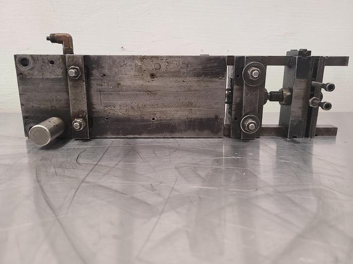 Used Rapid Air Automatic Stock Feed Model A6 Stamping Press Flat or Wire Feeder