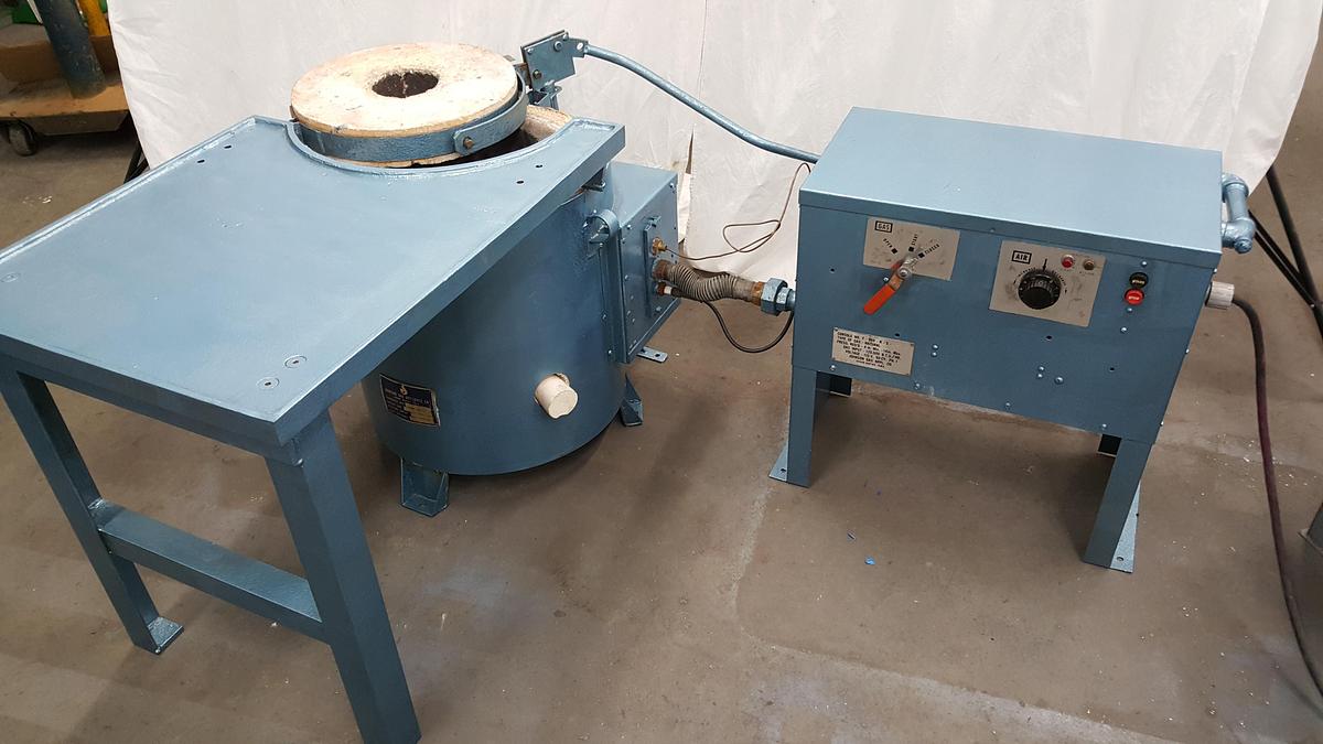 Used Speedy Melt Gas Fired Metal Foundry Melting Furnace Melt Gold Silver Brass Bronze