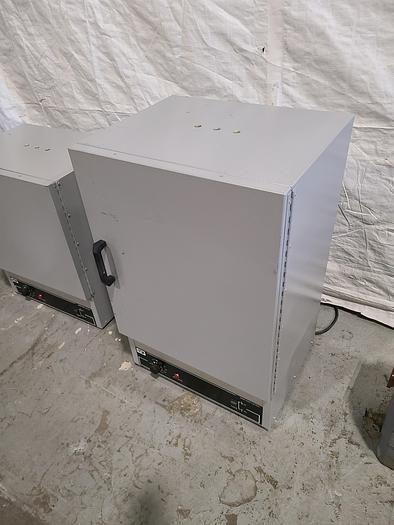 Used Quincy Lab Oven Model 40GC 450 F Max 110 V