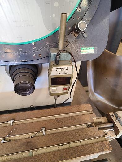 Used Mitutoyo PH 350 Optical Comparator 14 Inch