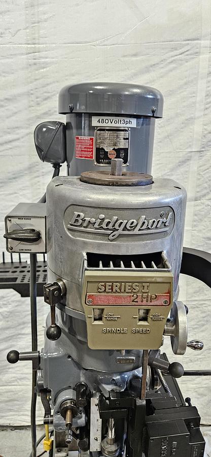 Used BRIDGEPORT SERIES I 2HP VERTICAL MILL – PROTOTRAK MX2 2-AXIS CNC / CONVERSATIONAL CONTROL – POWER FEED – VISE – COLLETS – 480V 3 PHASE – RUNNING