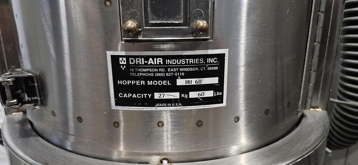 Used DRI-AIR HP4-X 35 FM HIGH-TEMPERATURE DESICCANT RESIN DRYER – RH60 STAINLESS STEEL HOPPER – ADVANCED CONTROL – NO-SPILL RECEIVER – 480V / 3 PHASE