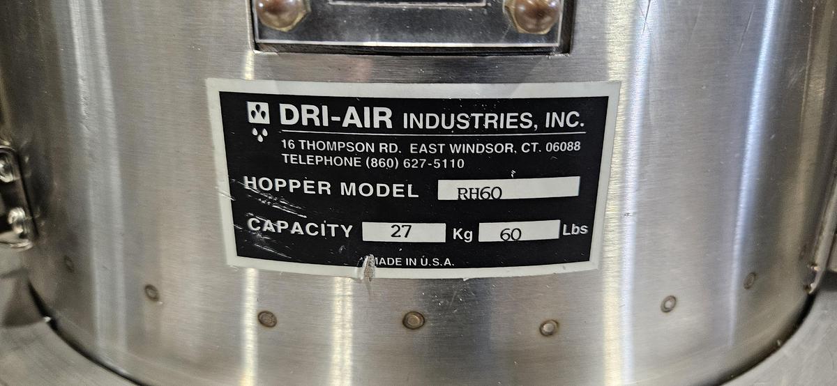 Used DRI-AIR HP4-X300 CENTRAL DESICCANT RESIN DRYING SYSTEM – (5) RH60 STAINLESS STEEL HOPPERS – HIGH TEMPERATURE CONFIGURATION- FOR INJECTION MOLDING – 480V / 3 PHASE