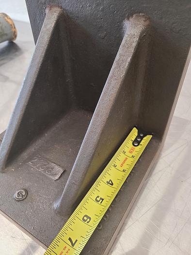 Used 9 x 9 inch Steel Knee for Milling Gring Set Up Welding Square 90 Degree Angle Plate Mounting