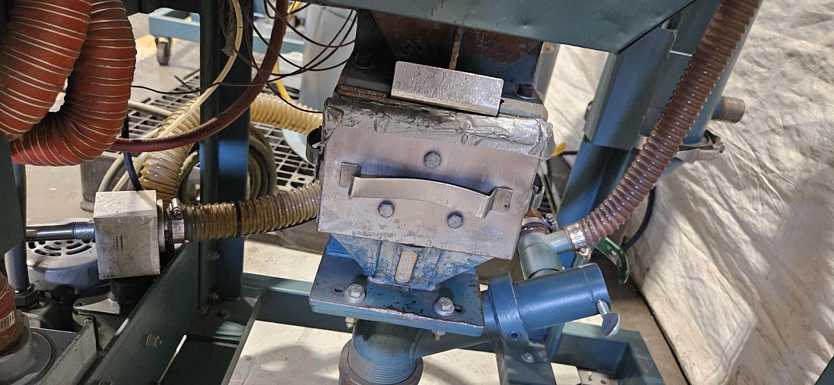 Used DRI-AIR ARID-X 35 HPPD HIGH-PERFORMANCE DESICCANT RESIN DRYER – DIGITAL DEW POINT CONTROL – 480V 3 PHASE – TESTED