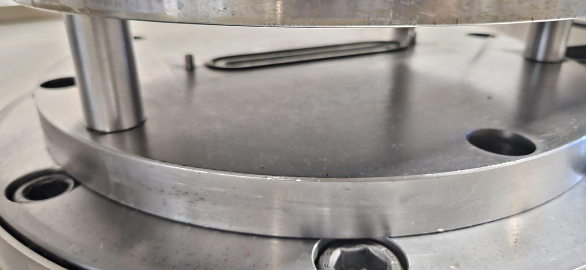 Used 2015 KENNAMETAL EXTRUDE HONE VECTOR 150