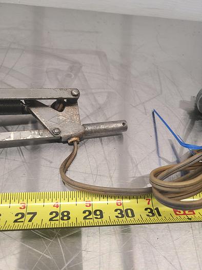 Used 28 Inch Work Light Industrial Steam Punk Lamp Machine Articulating 110V