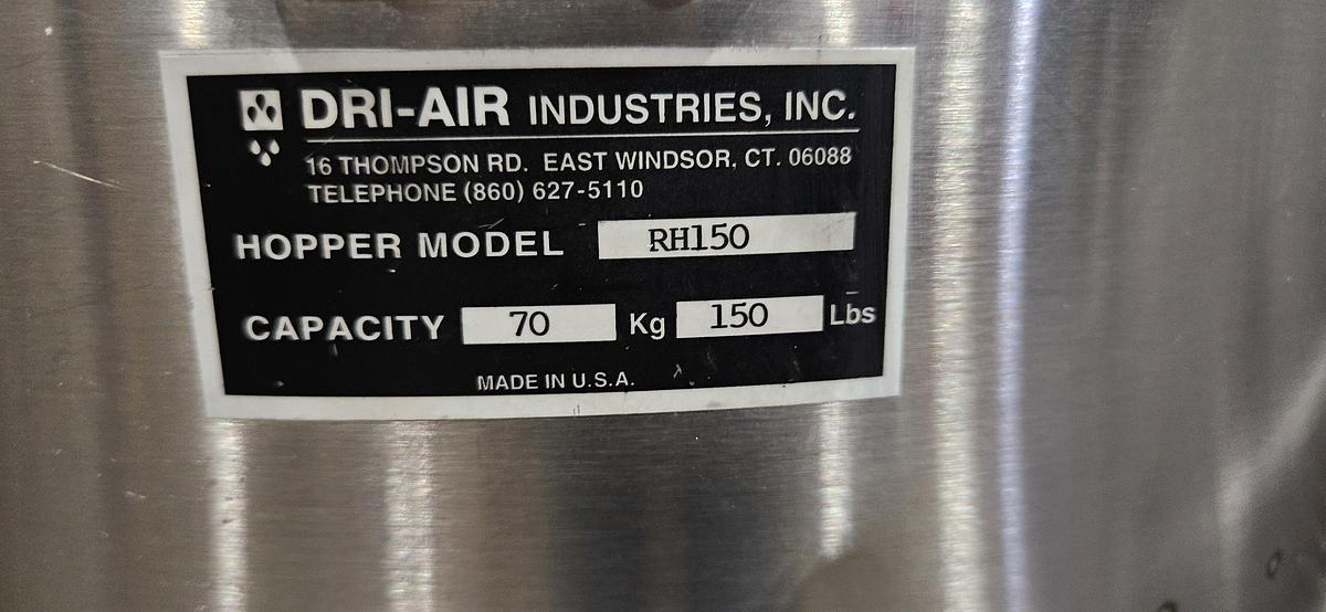 Used DRI-AIR HPD-4 HIGH-PERFORMANCE DESICCANT RESIN DRYER – RH150 150 LB STAINLESS STEEL HOPPER – DIGITAL DEW POINT CONTROL – 480V 3 PHASE – TESTED
