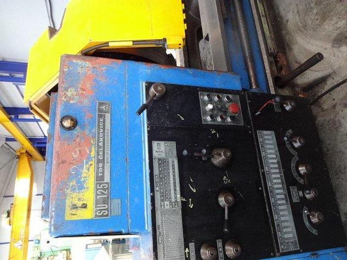 D'occasion TOUR TOS SU 125 x 3000 / Lathe TOS SU 125 x 3000