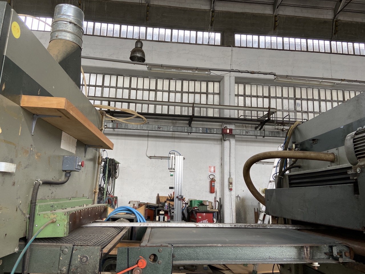 Usato Linea di levigatura calibratura superiore e inferiore, marca Sandingmaster da mm. 900 ( SCSO 3 1100 + SCSB3 900 )