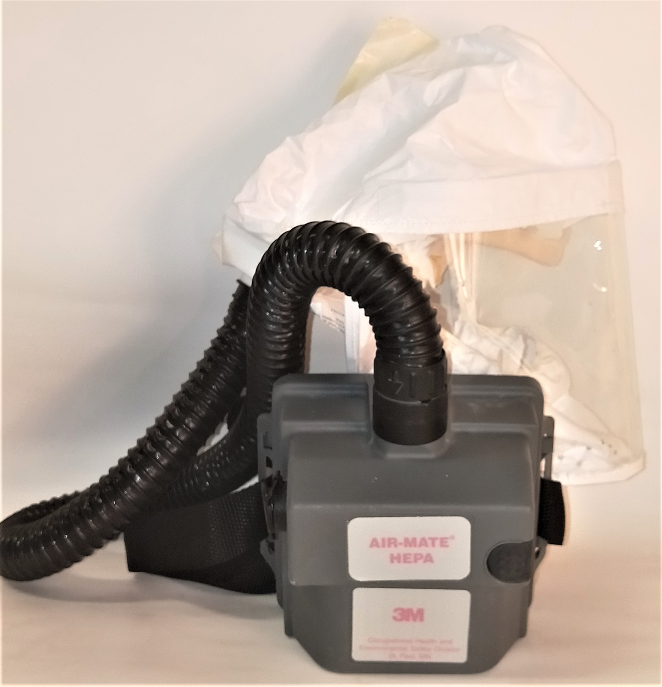 Used 3M Air-Mate HEPA Powered Air-Purifying Respirator (PAPR) Unit with Head Cover