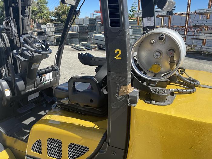 Used 12,000 POUND YALE ROLL CLAMP TRUCK W/ 72" CASCADE CLAMP