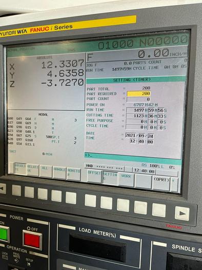 Used 2015 HYUNDAI WIA F400 CNC Vertical Machining Center (2 Available) F400