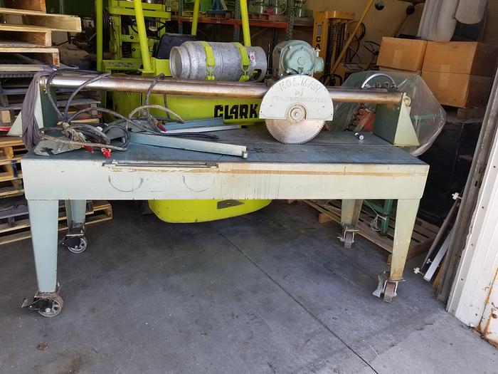 Used Holman 16" Counterop Panel Saw