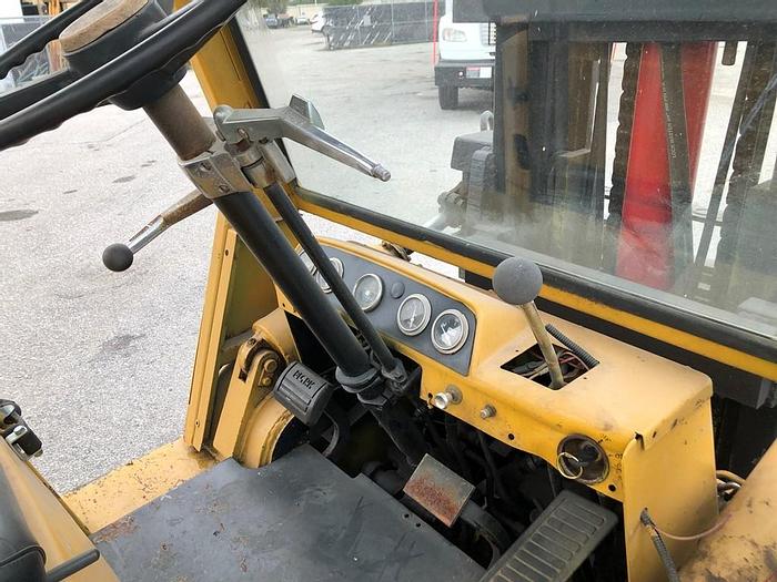 Used Clark C500-Y100 Forklift - 04475