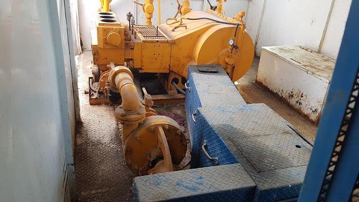 Used SJ PETRO SJ300 TRIPLEX MUD PUMP