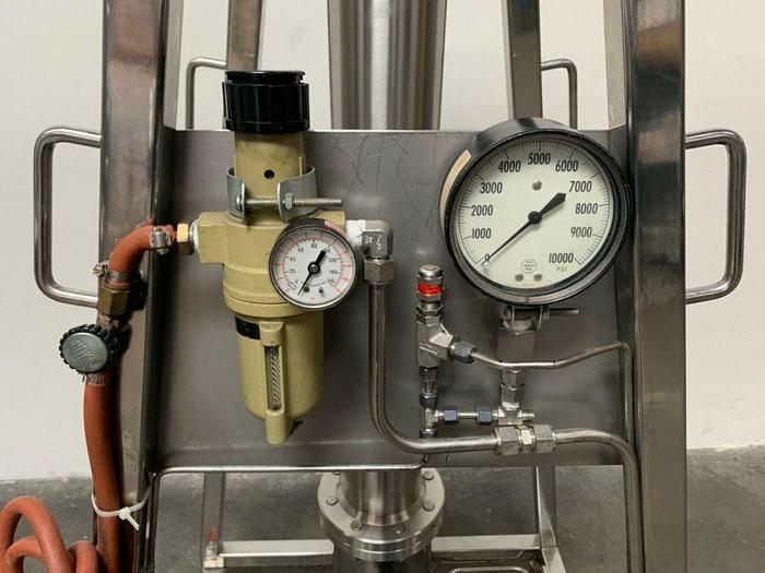 Used DDN Process HPLC Preparative Column 140 BAR w/ Pump & Gauge @ 2000 PSI