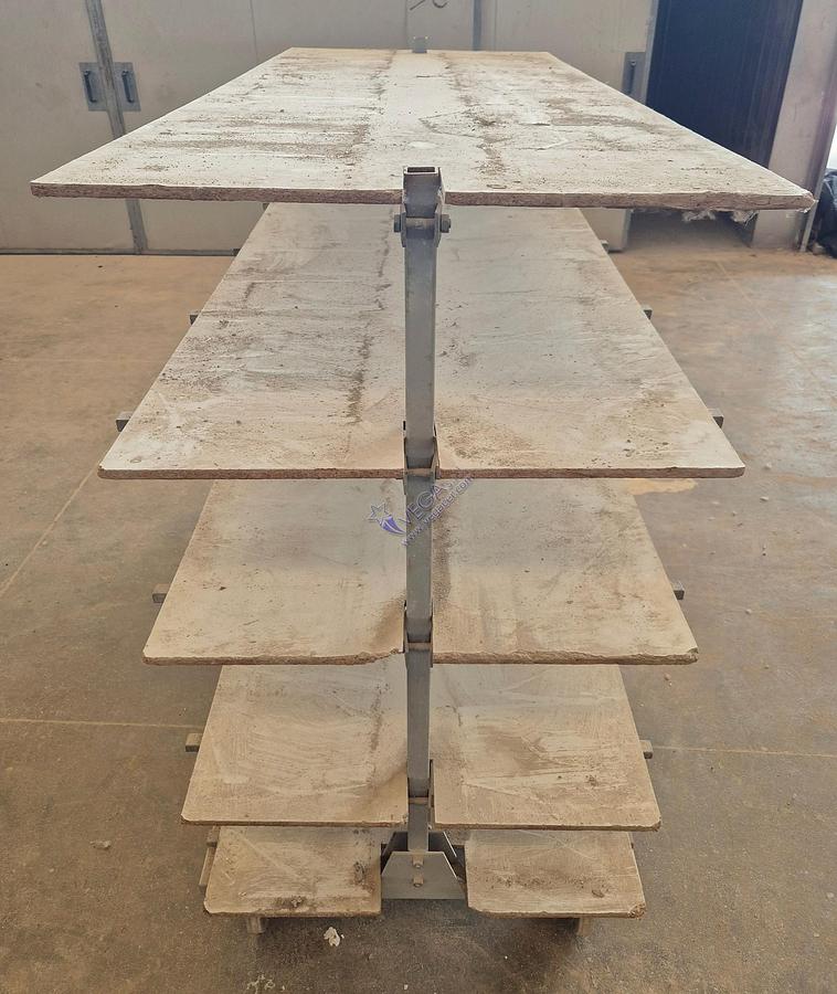 Usato Heavy trolleys for drying manufactured ceramic goods