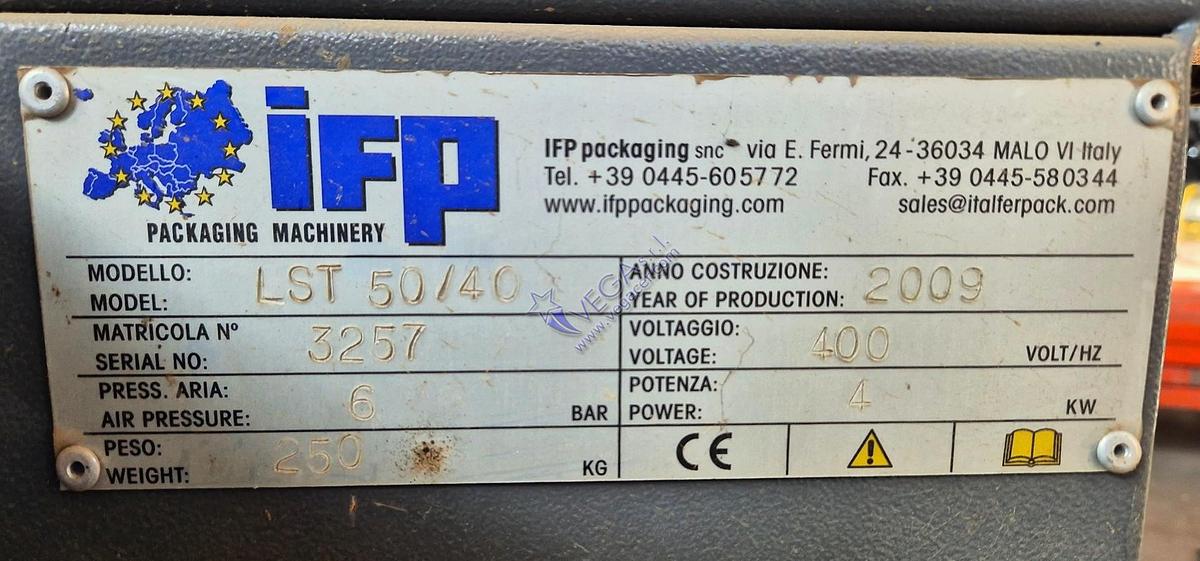 Usato Semi-automatic shrink wrapping machine IFP mod. LST 50/40