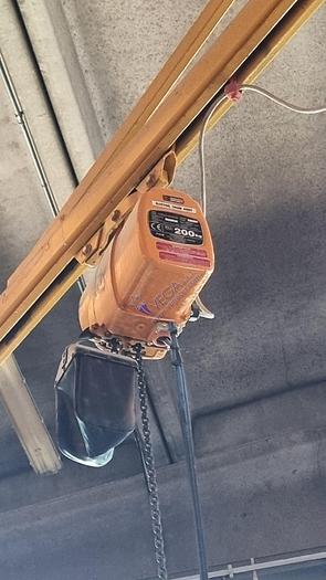 Usato Jib crane with KITO hoist 200 kg capacity