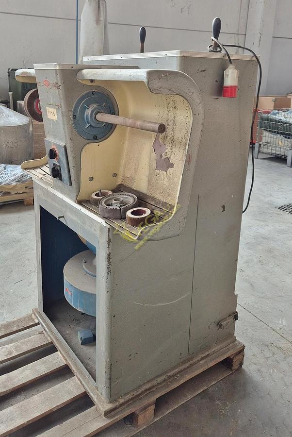 Usato Polishing machine for metals with aspirator BREVETTATA