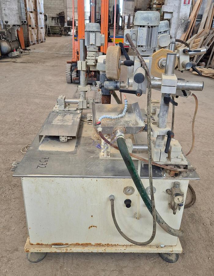 Usato Universal TAC finishing unit - suitable also for oval, rectangular, square objects