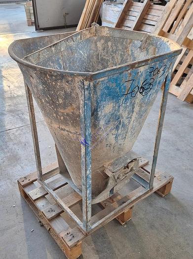 Usato Hopper for raw materials with opening bottom