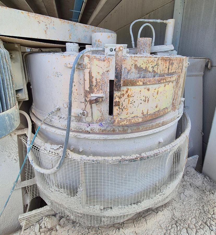 Usato Planetary mixer with rotating tank - tank useful capacity 1000 lt