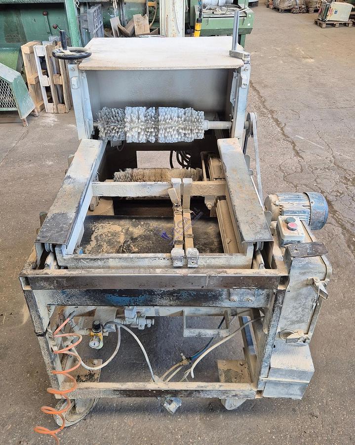 Usato Brushing machine
