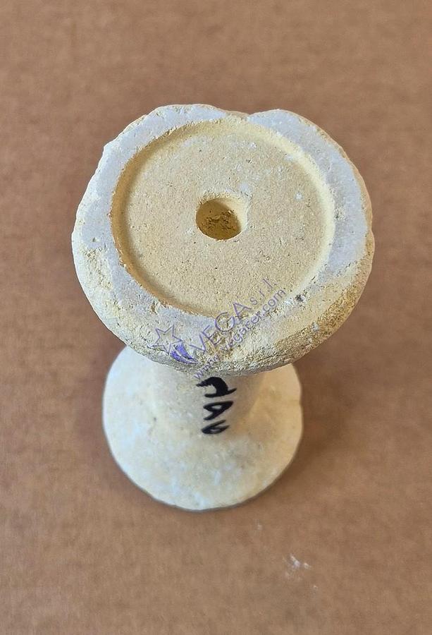 Usato Spool-shaped refractory column