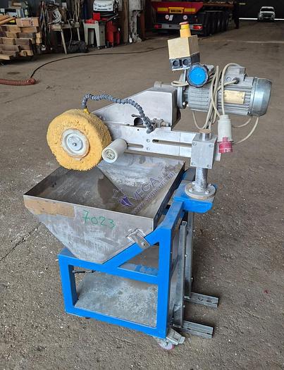 Usato Manual finishing unit SIMAT ENGINEERING mod. SP-01