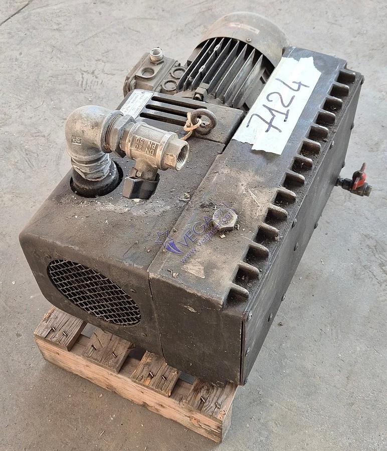 Usato Oil vacuum pump DVP - 40 m3/h