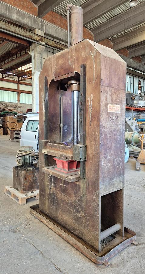 Usato Hydraulic press CMRM for metal moulds - 50 Ton