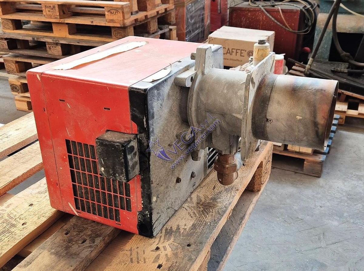 Usato Civil burner RIELLO mod. 40 GS15 with gas train