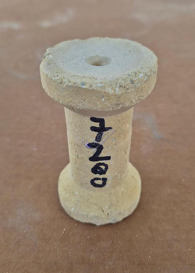 Usato Spool-shaped refractory column