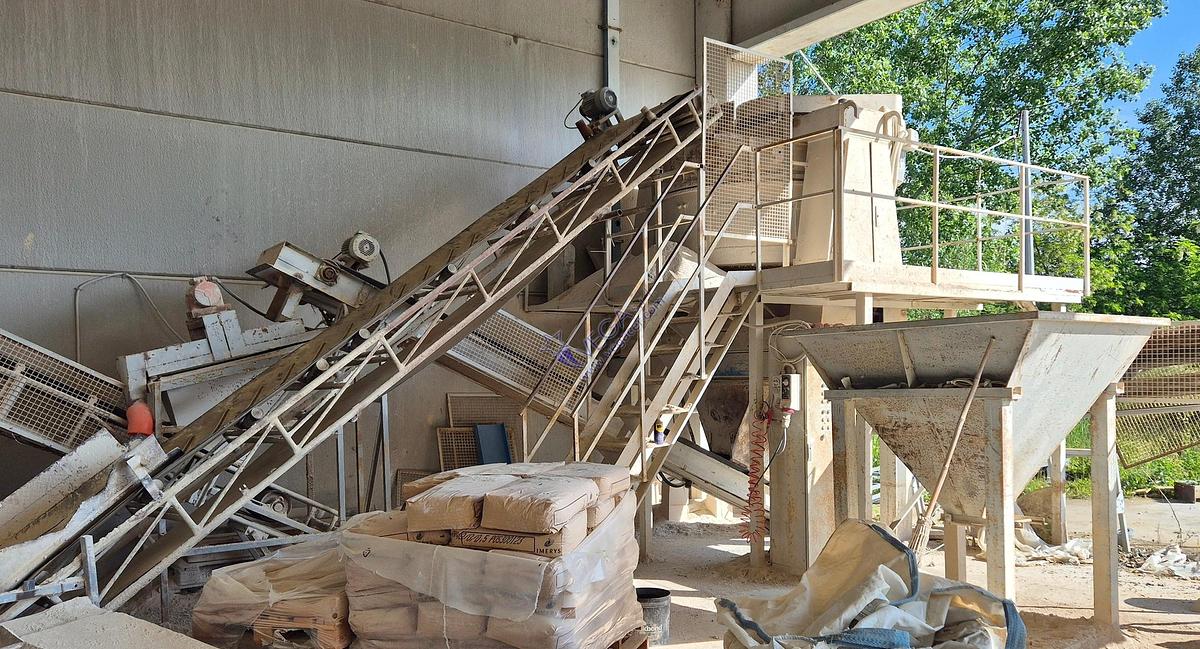 Usato Planetary mixer with rotating tank - tank useful capacity 1000 lt